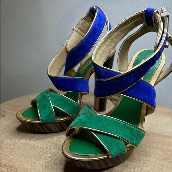 BCBGMaxAzria Suede Heels - Picture 2 of 10